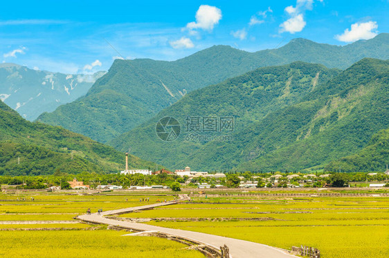 台东池上山水天道图片