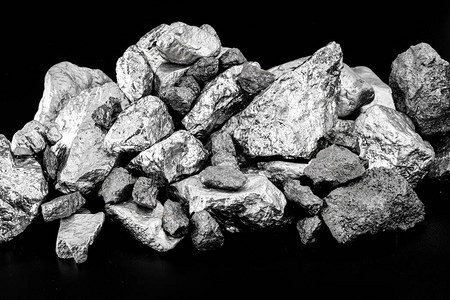 几种原石银锰锡铬和铂采矿概背景图片