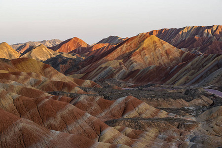色彩缤纷的张掖丹霞地质公园图片