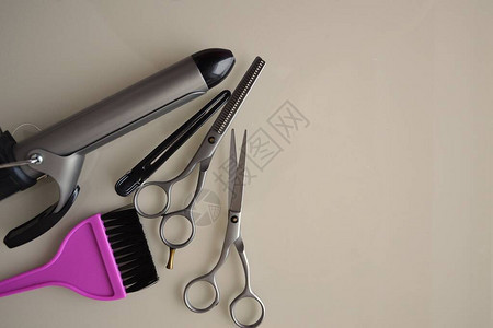美容院理发师和造型师工作的工具图片