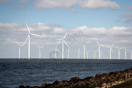 海洋Westermeerwind公园的海上风车农场图片