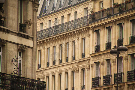 巴黎市中心的经典建筑图片