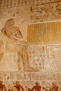 石墙上雕刻的古代埃及人绘图片