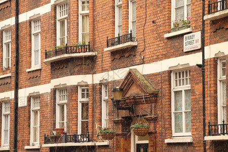 伦敦附近古老公寓街区的住宅区Lon图片