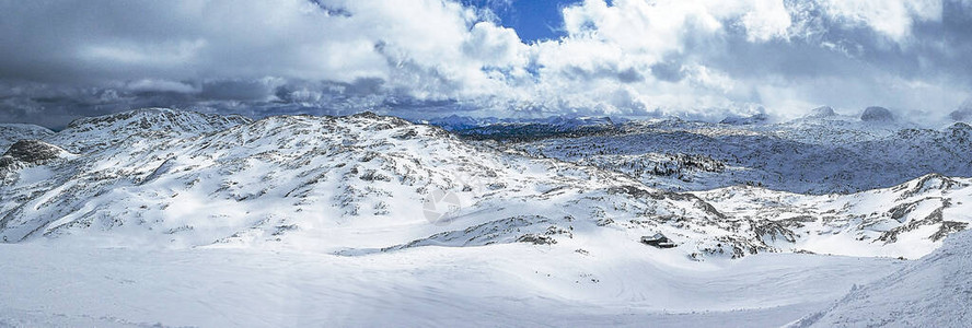 DachsteinKrippenstein山高地是游雪滑雪滑雪和其他极端冬季运动的最佳地点图片