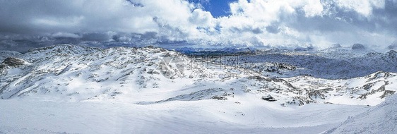 DachsteinKrippenstein山高地是游雪滑雪滑雪和其他极端冬季运动的最佳地点图片