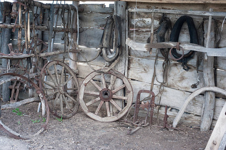旧锻造木轮线束优质的古物图片