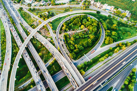 与汽车运输运输业的公路航空和车背景图片