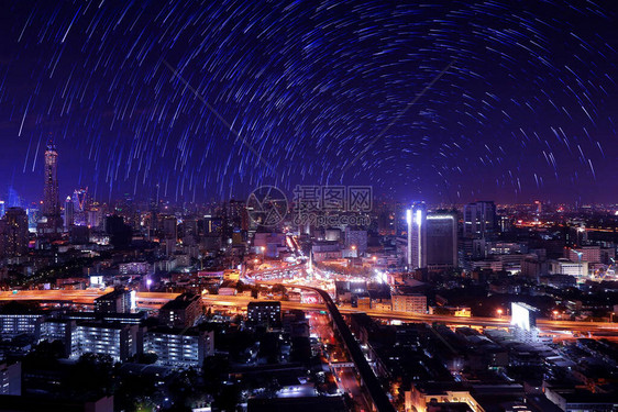 夜晚的天空星和城市图片