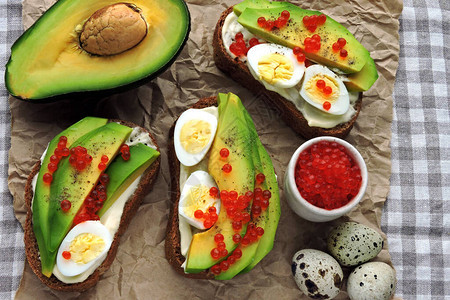 健康的avocado吐司图片
