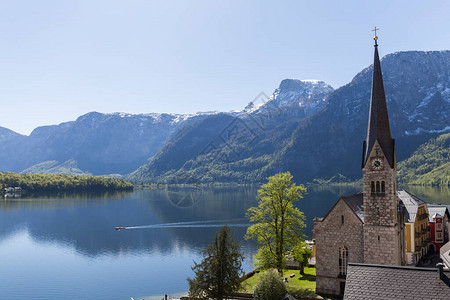 奥地利阿尔卑斯山萨尔茨卡默古特奥地利欧洲的哈尔施塔特村和图片