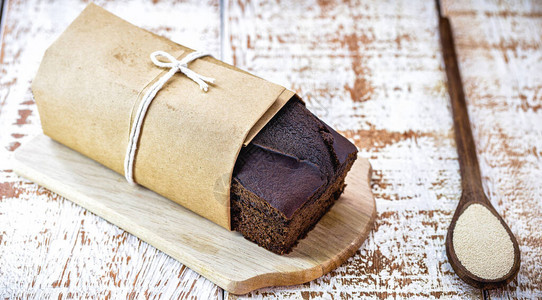 素食巧克力蛋糕用干燥生物酵母做的健图片