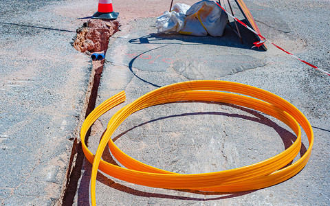 为电信安装光纤电缆铺设光纤电缆的公路工程高级SPEEE图片