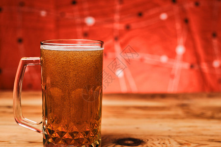 努力,辛苦扎啤酒气泡图片素材