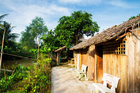 越南河边的木屋图片