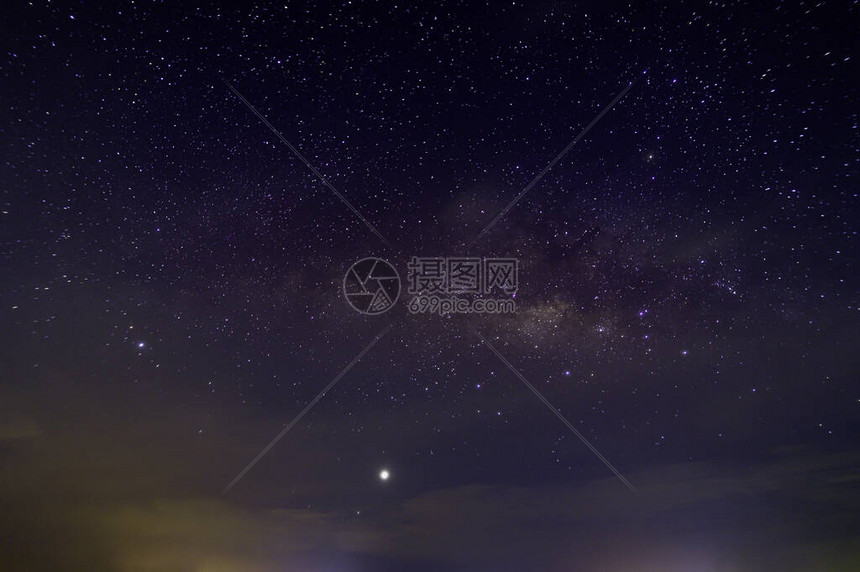 全景天空星夜银河图片