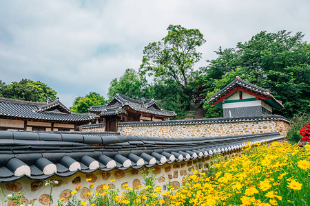 韩国仁川的延兴宫朝鲜传统建筑图片