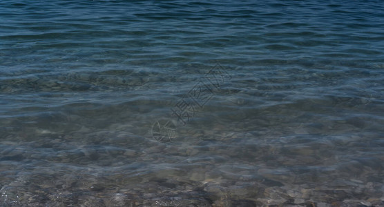 海水清澈图片