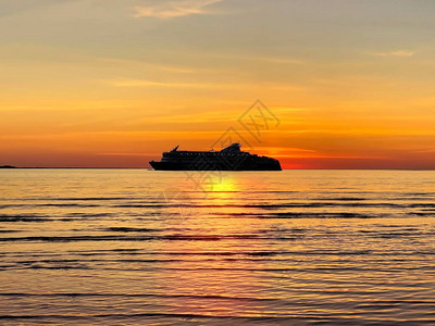 海平面游轮上海日夏落图片