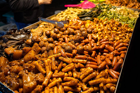 夜市街上炸鸡传统小吃点心ThaiFriedc图片