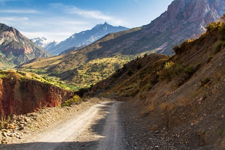 范山丘陵山地景观帕米尔塔吉克斯坦中亚通往伊斯图片