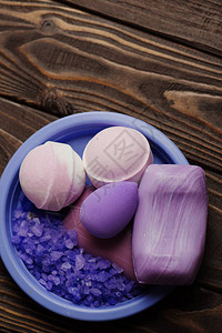 精美的温泉成份用于温泉程序的化妆品紫色图片
