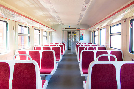 火车上的座位公共交通工具的座位客运公共交通工具中经过清图片