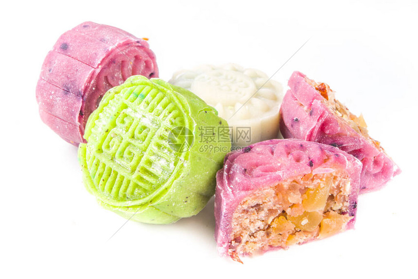 传统的甜点自制雪皮和烤月饼秋节食品彩色米糕图片