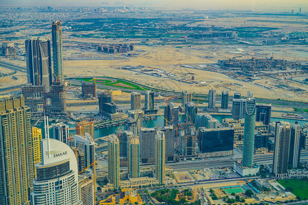 迪拜哈利法塔从BurjKhalifa观测舱看背景