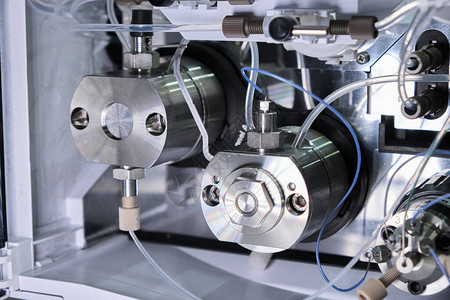 HPLC系统中的二进制泵化学实验室的高图片