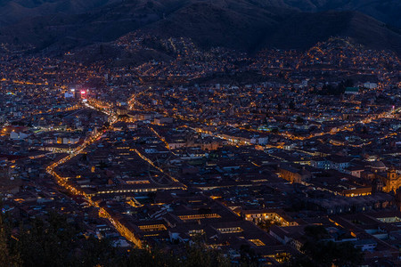 秘鲁库斯科市全景夜图片