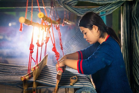 传统的Isan泰国棉丁制棉编织图片