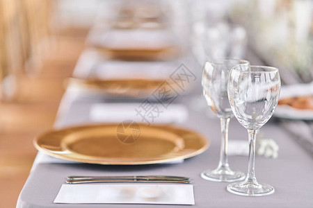 活动晚会或婚礼招待会的表格设置Banqu图片