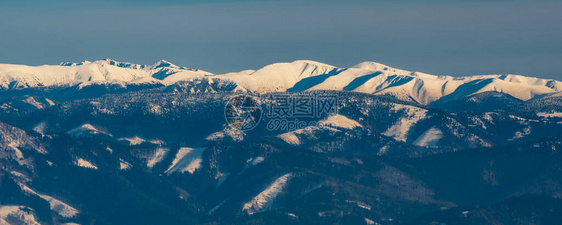 斯洛伐克MalaFatra山脉Martinske洞的NizkeTatry山脉最高部分图片