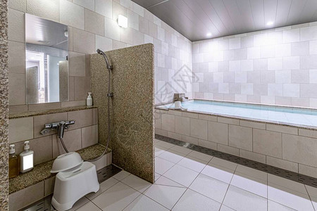 现代日本传统式公共淋浴室名为图片