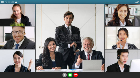 商务人士在笔记本电脑显示器视图上的视频会议中开会在线研讨会应用程序呈现在计算机屏幕的裁剪缩放视图中企业工图片
