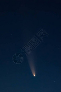彗星近地天体WISEC2020F3于7月13日至20日用500毫米焦距望远镜拍摄背景图片