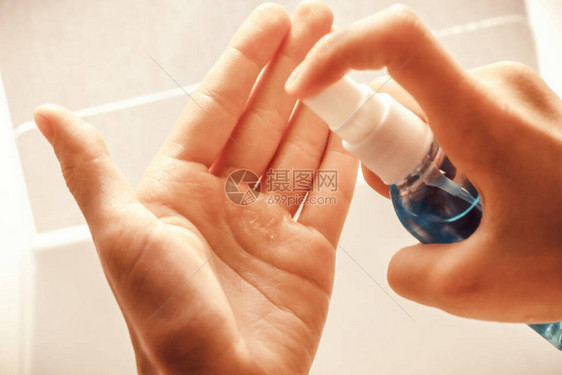 预防冠状的医用抗菌洗手液图片