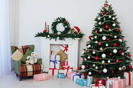 圣诞节和新年装饰的室内房间图片