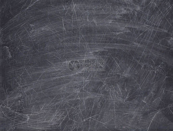 黑板纹理空的白黑色划痕黑板学校董事会背景与粉笔和划痕的迹咖啡厅面包店图片