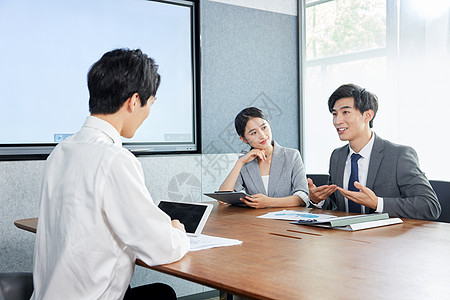 商务开会年轻职场白领会议室开会交流背景