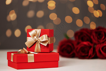 情人节浪漫玫瑰花礼物盒图片