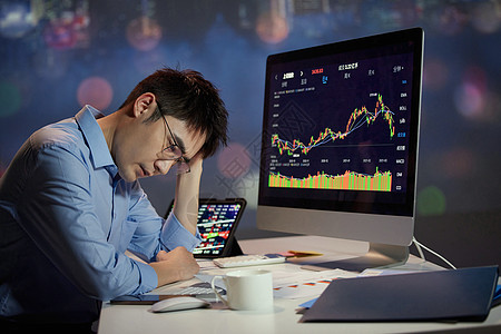 证券投资基金商务金融男士熬夜加班疲劳背景