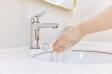 洗手消毒特写图片