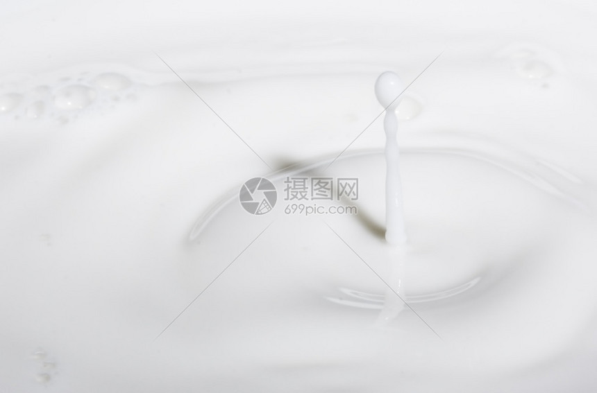 滴一液体或牛奶图片