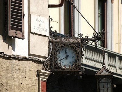 佛罗伦萨在大教堂广场旁图片