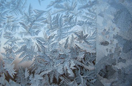 冬天窗户上的雪花图案图片