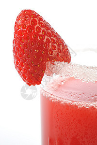 杯子上草莓图片