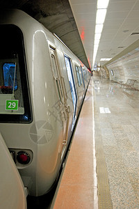 地铁站的固定地铁背景图片