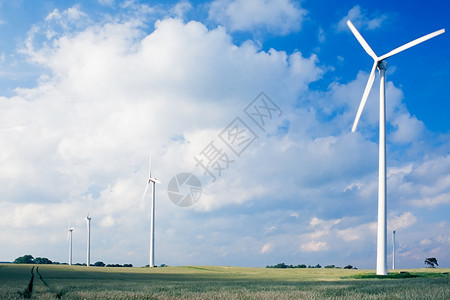 农田风力涡轮图片